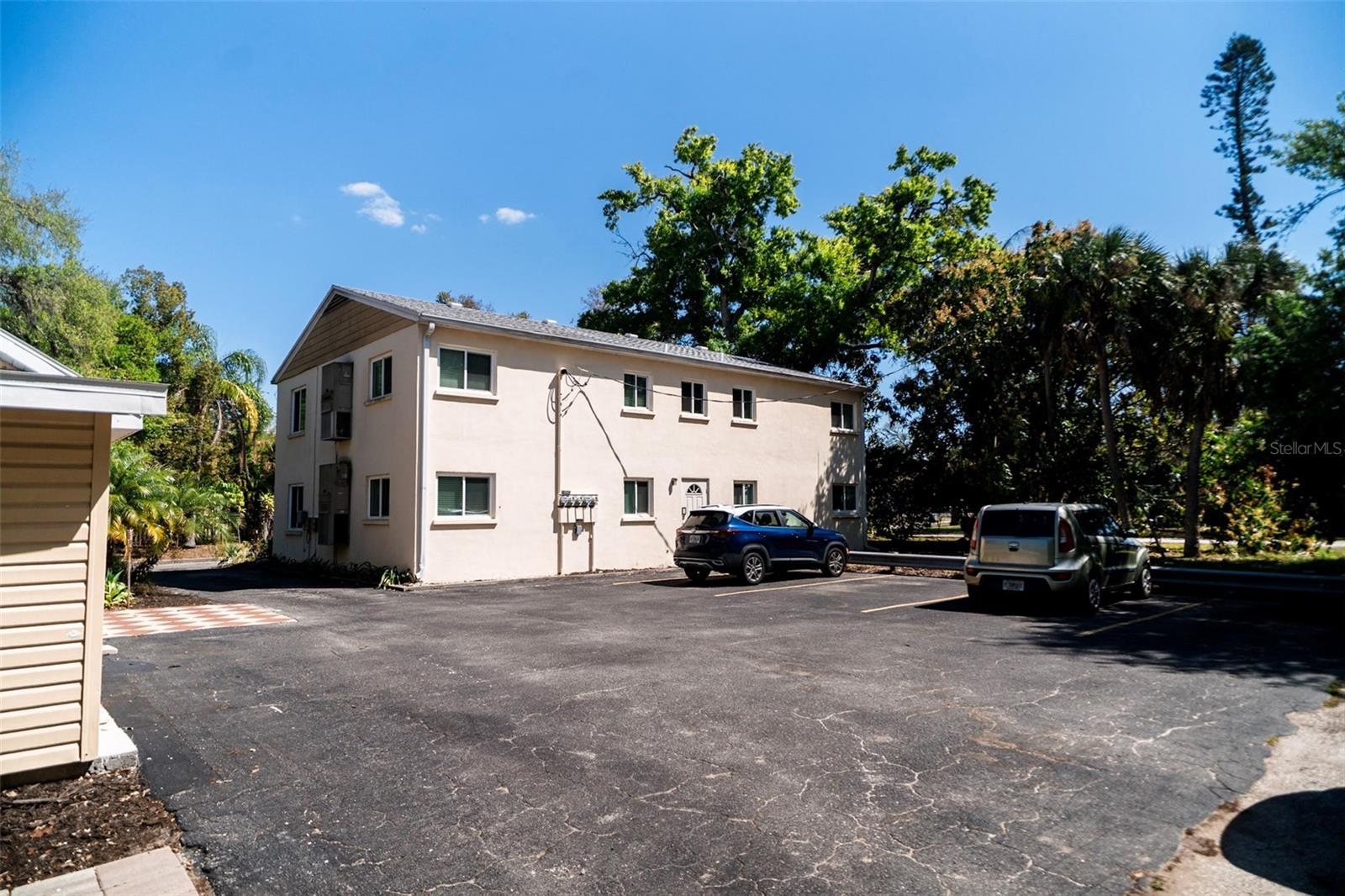 400 20TH ST E #1-6, BRADENTON, FL, 34208