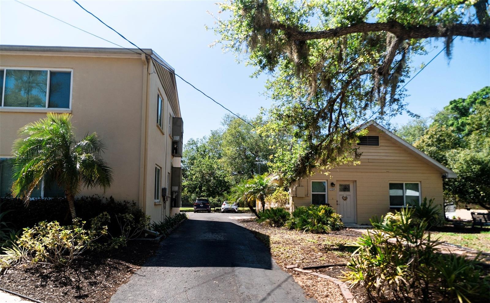 400 20TH ST E #1-6, BRADENTON, FL, 34208