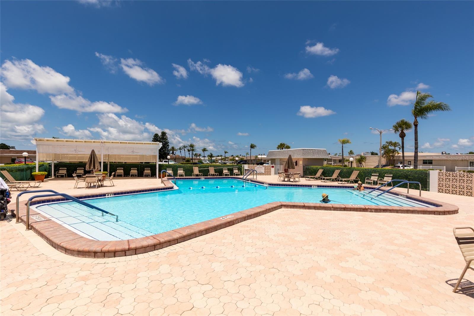 1 BOCA CIEGA POINT BLVD #206, ST PETERSBURG, FL, 33708