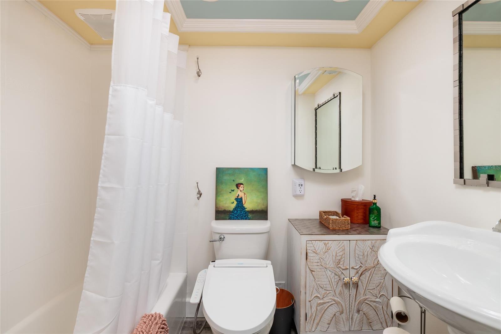 1 BOCA CIEGA POINT BLVD #206, ST PETERSBURG, FL, 33708