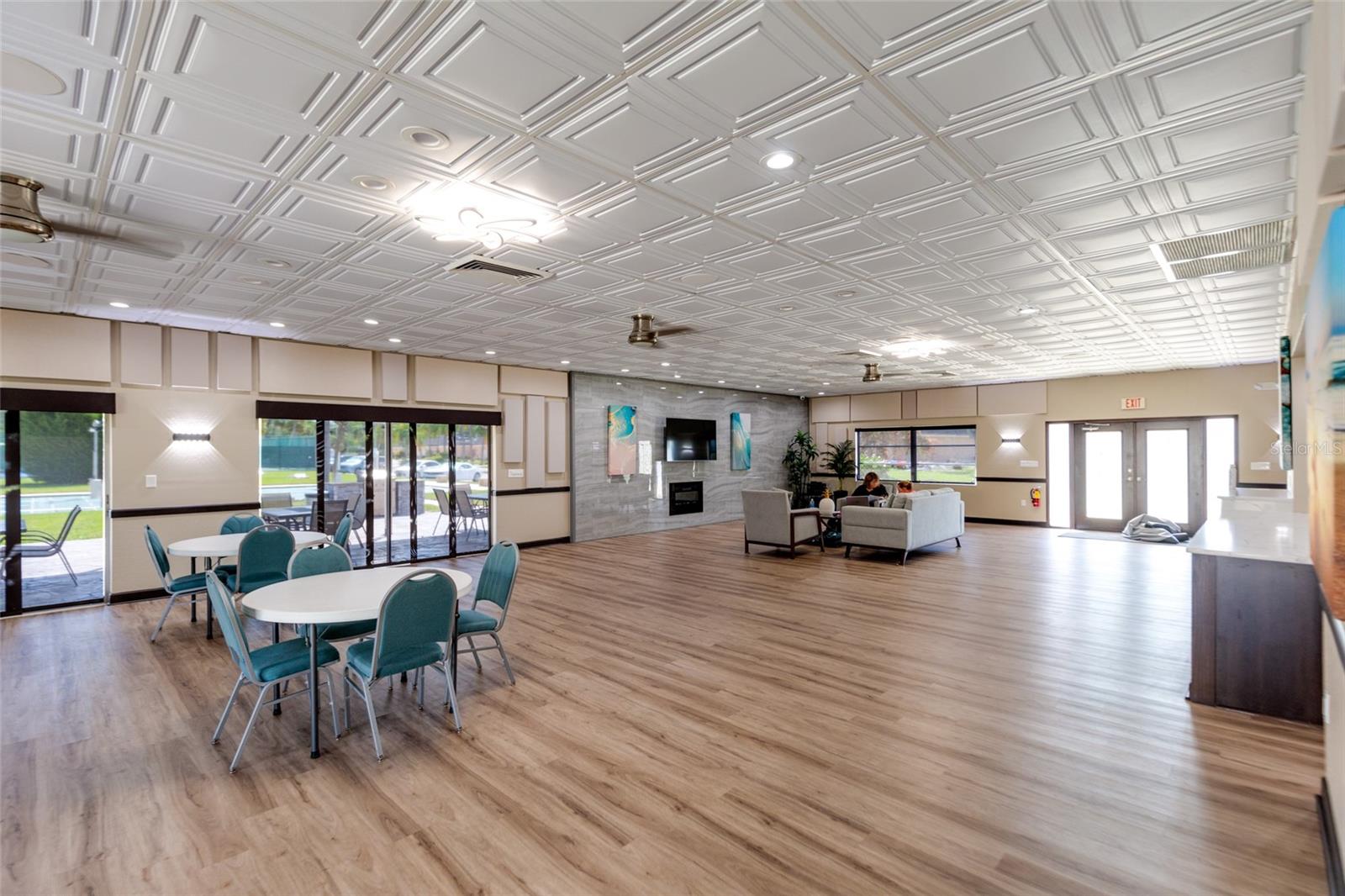 1 BOCA CIEGA POINT BLVD #206, ST PETERSBURG, FL, 33708