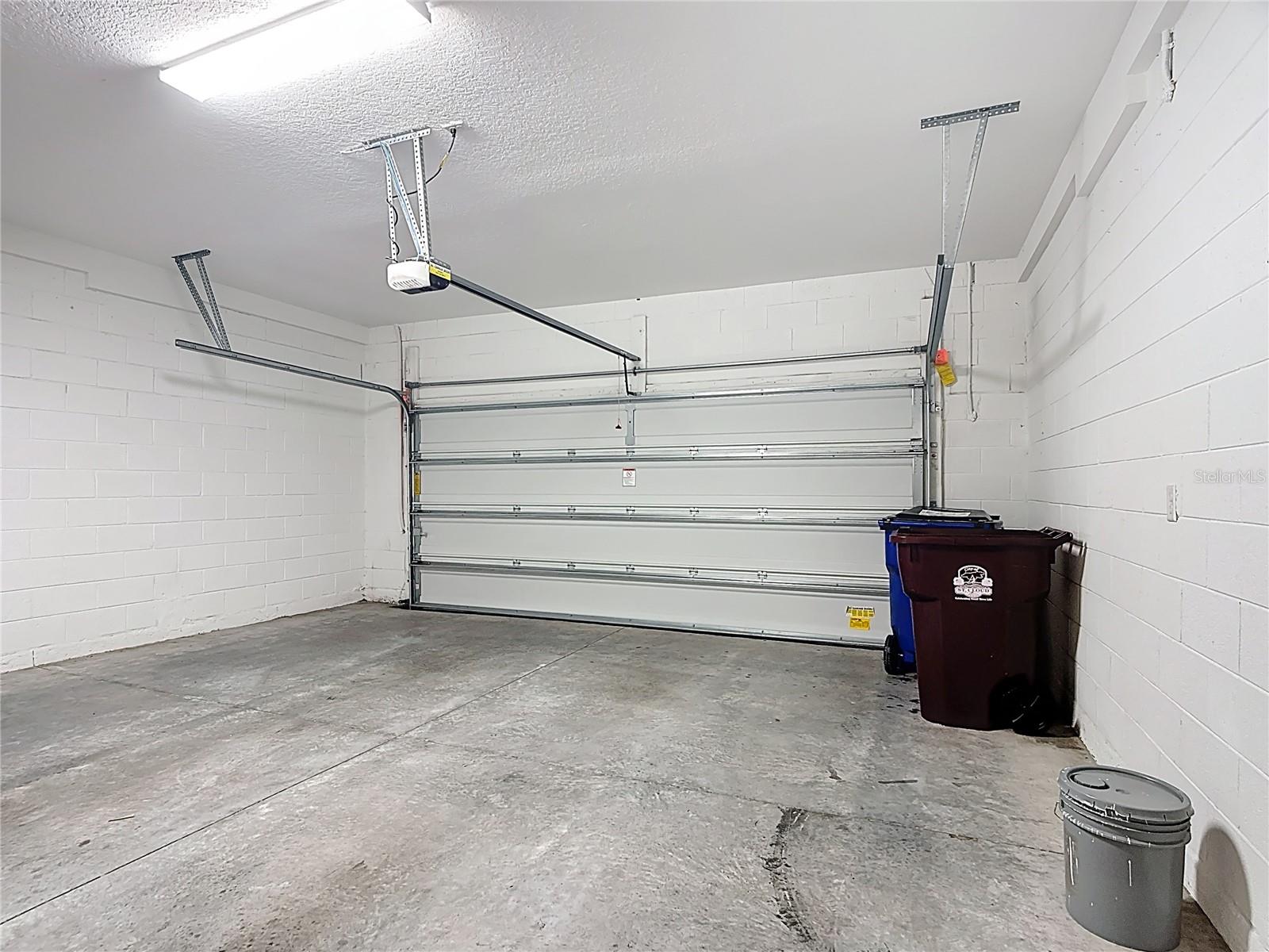 2512 BLOWING BREEZE AVE, KISSIMMEE, FL, 34744