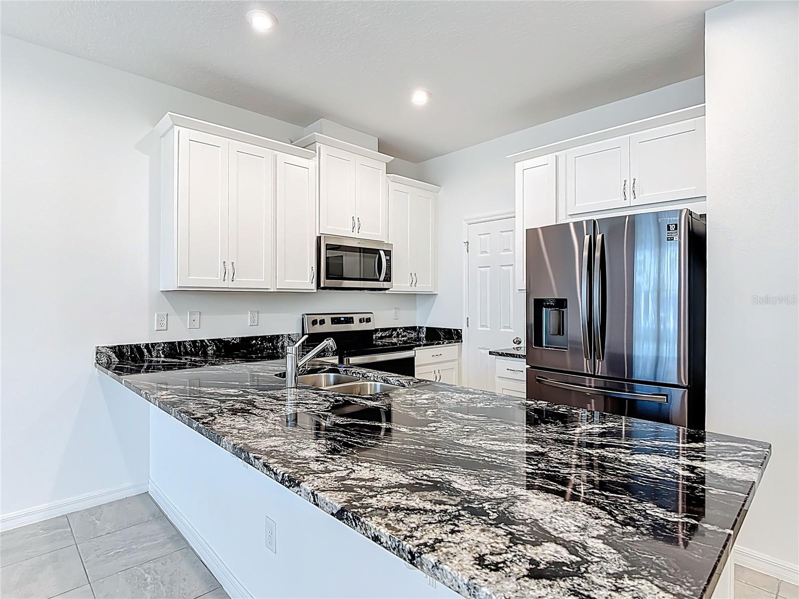 2512 BLOWING BREEZE AVE, KISSIMMEE, FL, 34744