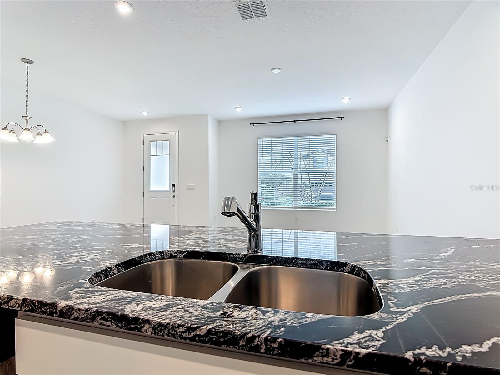 2512 BLOWING BREEZE AVE, KISSIMMEE, FL, 34744