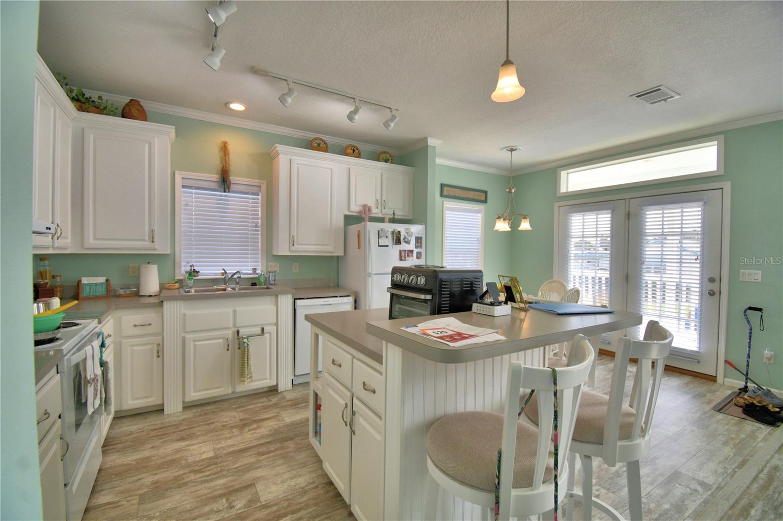 4925 CYPRESS GARDENS RD #100, WINTER HAVEN, FL, 33884