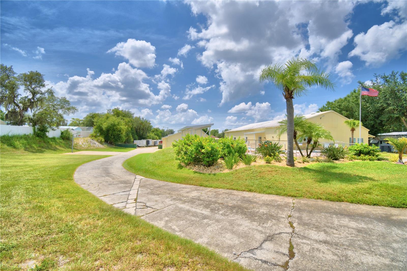 4925 CYPRESS GARDENS RD #100, WINTER HAVEN, FL, 33884