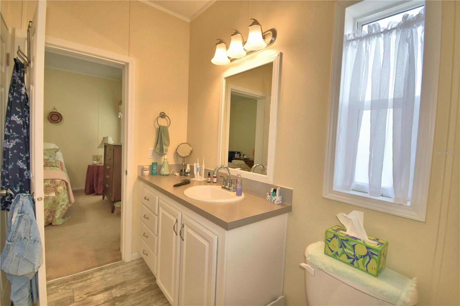 4925 CYPRESS GARDENS RD #100, WINTER HAVEN, FL, 33884