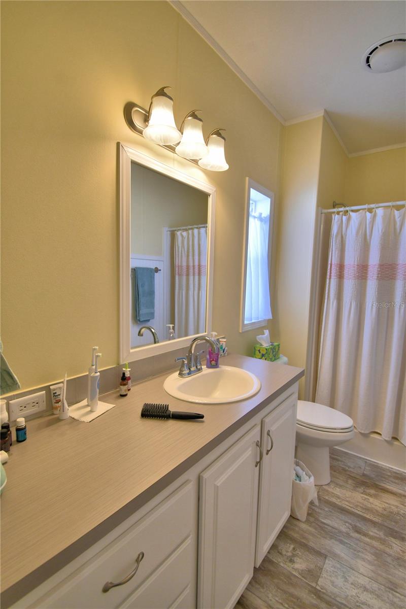 4925 CYPRESS GARDENS RD #100, WINTER HAVEN, FL, 33884