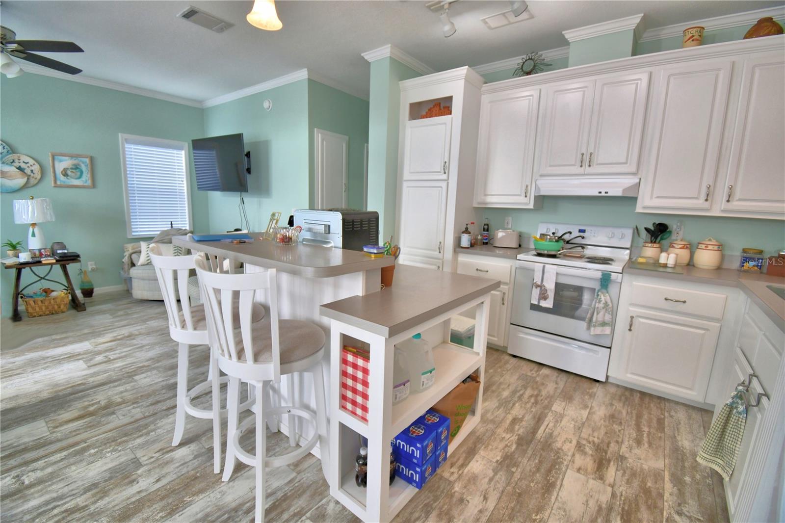 4925 CYPRESS GARDENS RD #100, WINTER HAVEN, FL, 33884