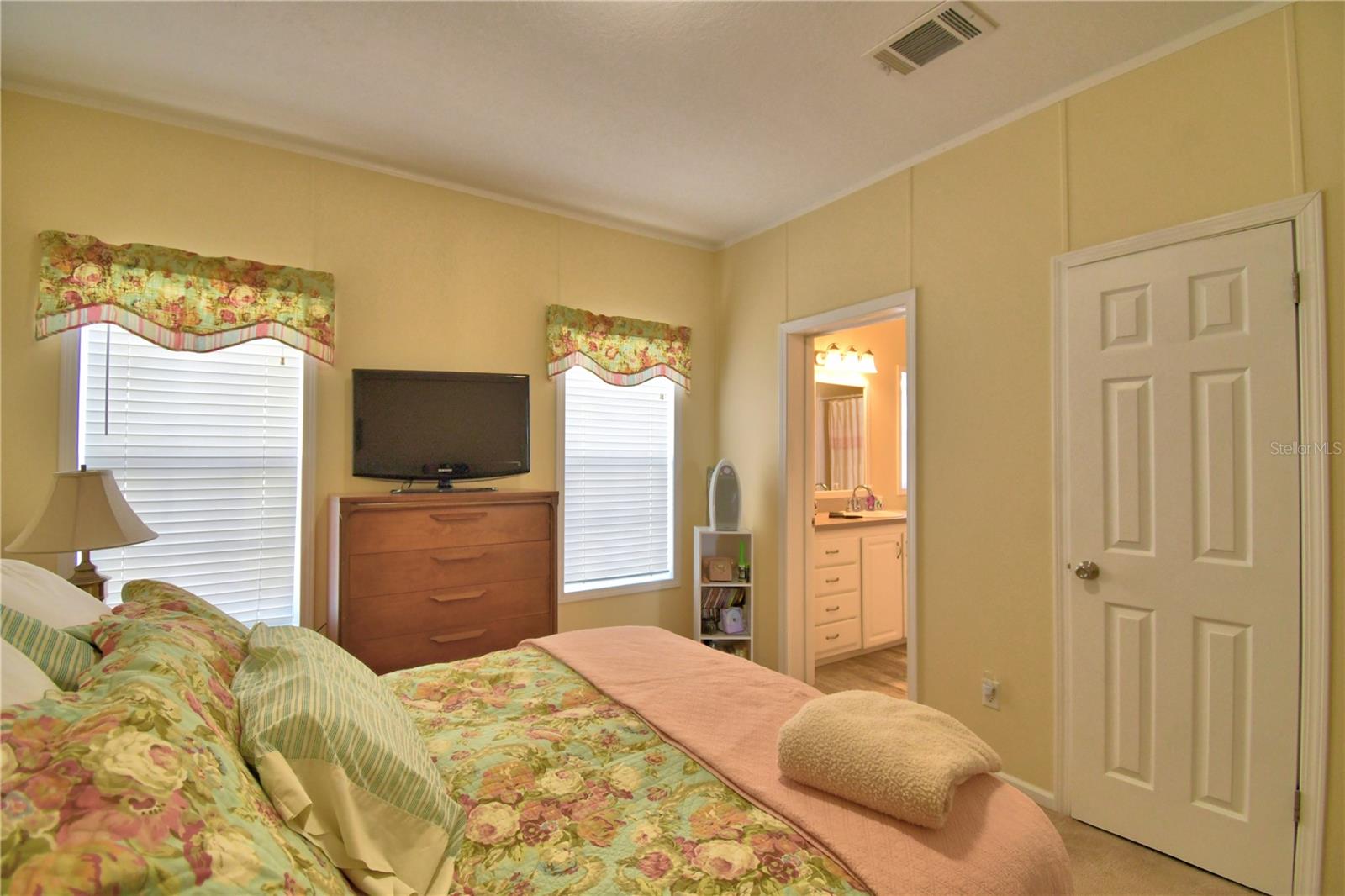 4925 CYPRESS GARDENS RD #100, WINTER HAVEN, FL, 33884