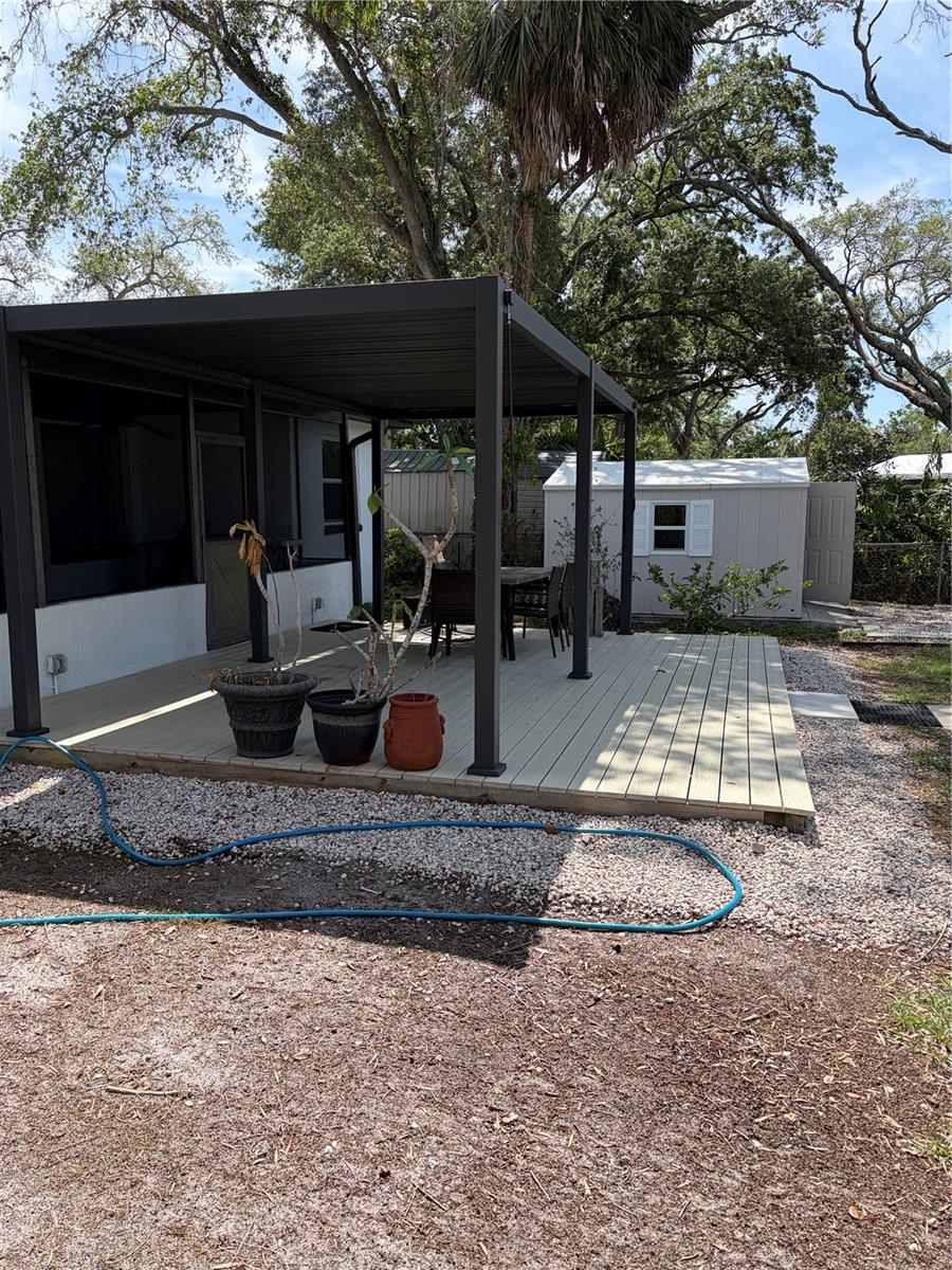 8914 MEMORIAL HWY, TAMPA, FL, 33615