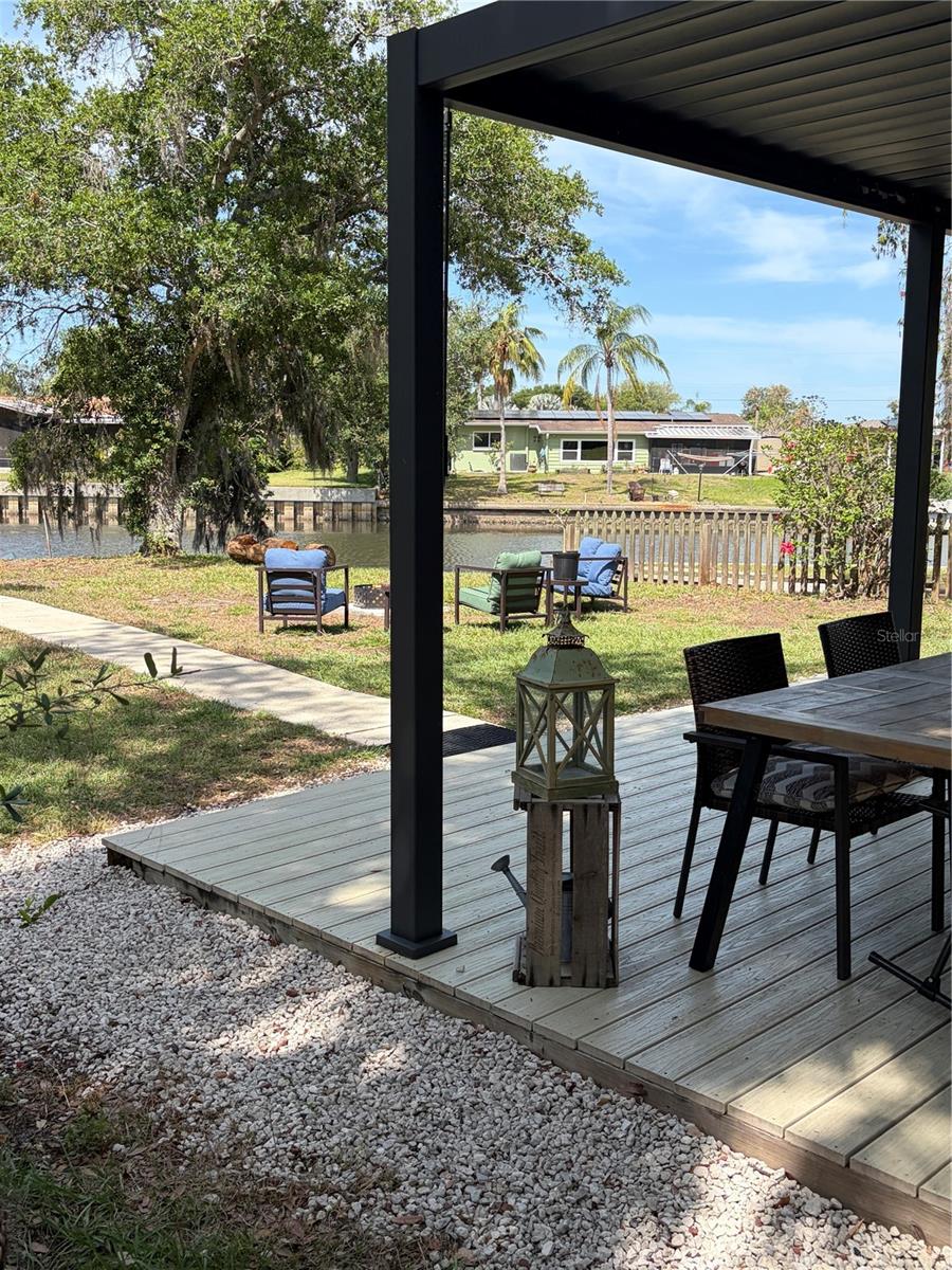 8914 MEMORIAL HWY, TAMPA, FL, 33615