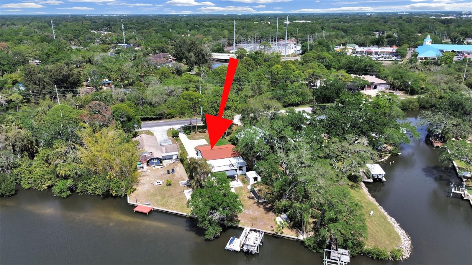 8914 MEMORIAL HWY, TAMPA, FL, 33615