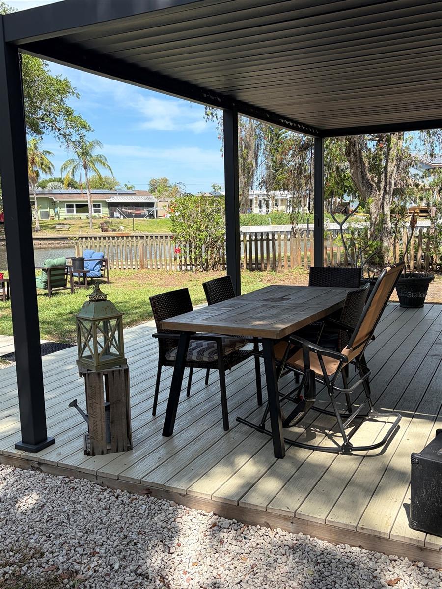 8914 MEMORIAL HWY, TAMPA, FL, 33615