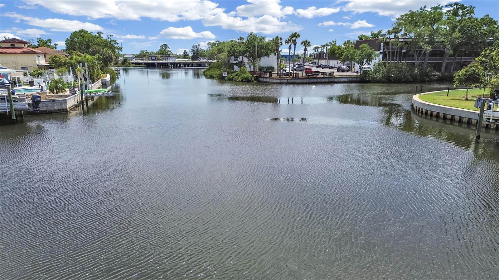 8914 MEMORIAL HWY, TAMPA, FL, 33615