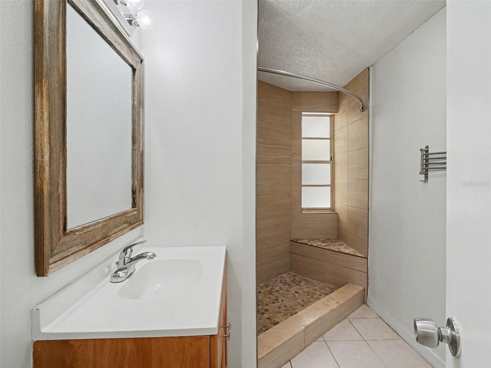 4037 MAVERICK AVE, SARASOTA, FL, 34233