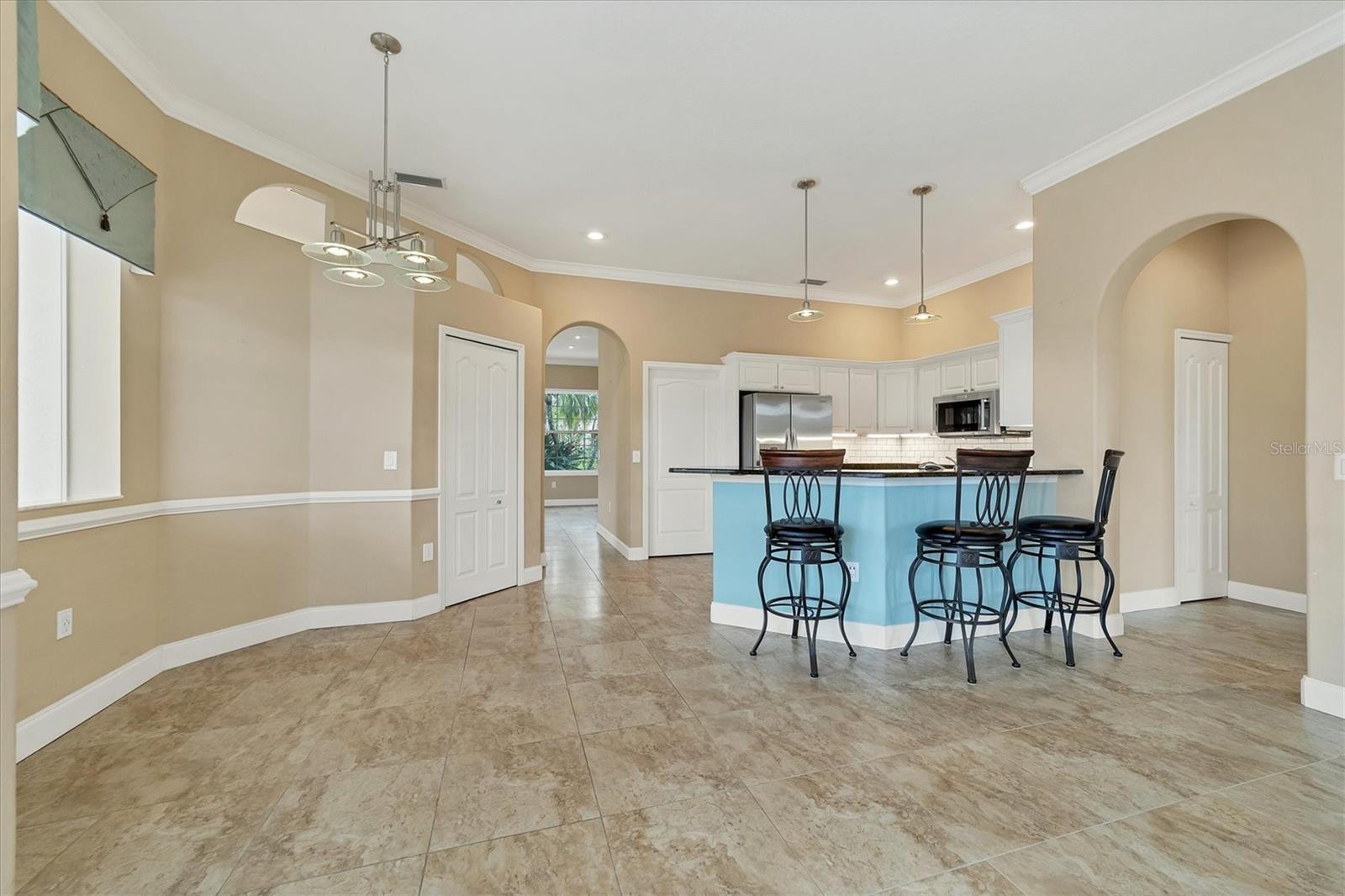 11709 CLUBHOUSE DR, LAKEWOOD RANCH, FL, 34202