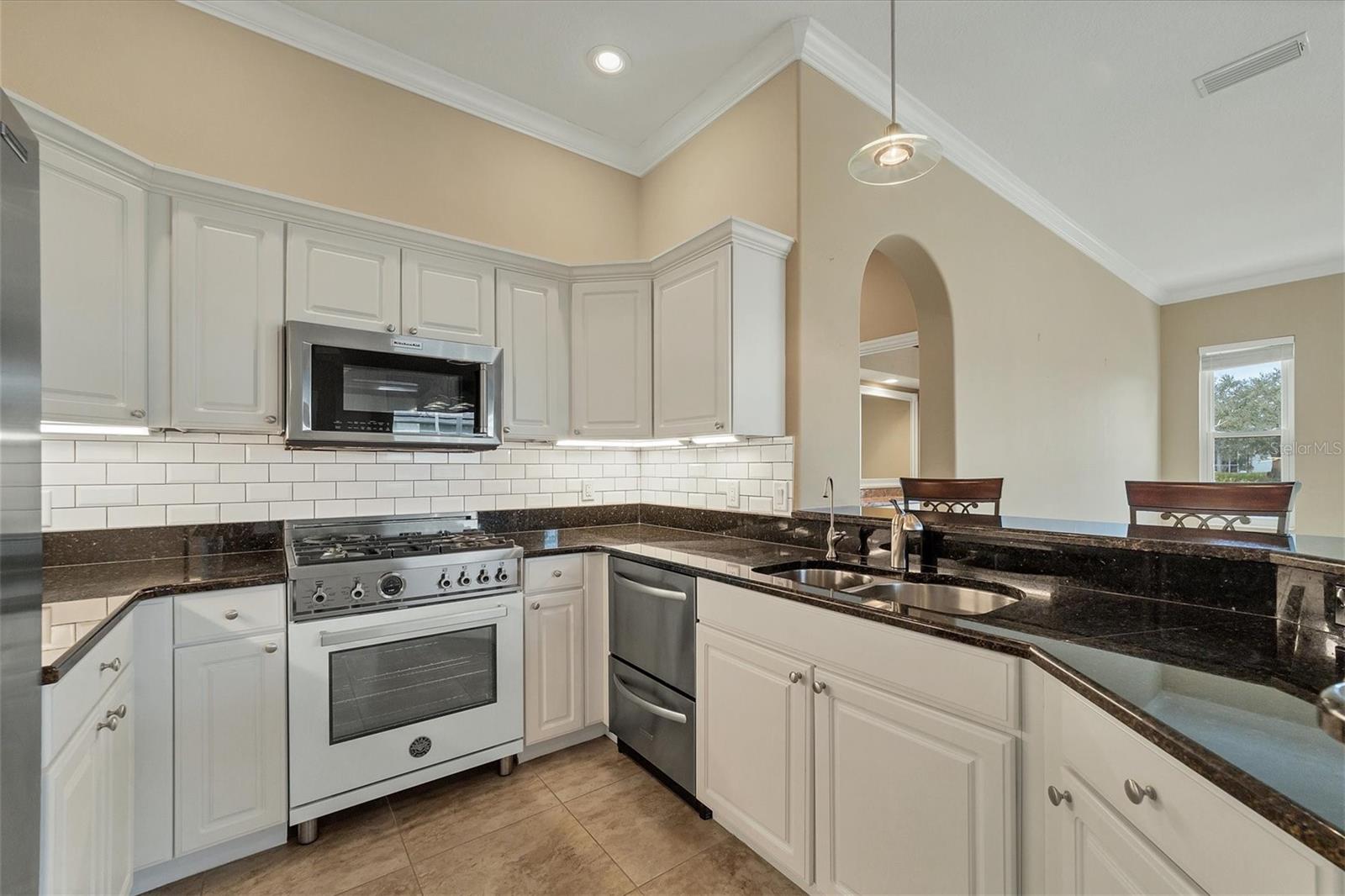 11709 CLUBHOUSE DR, LAKEWOOD RANCH, FL, 34202