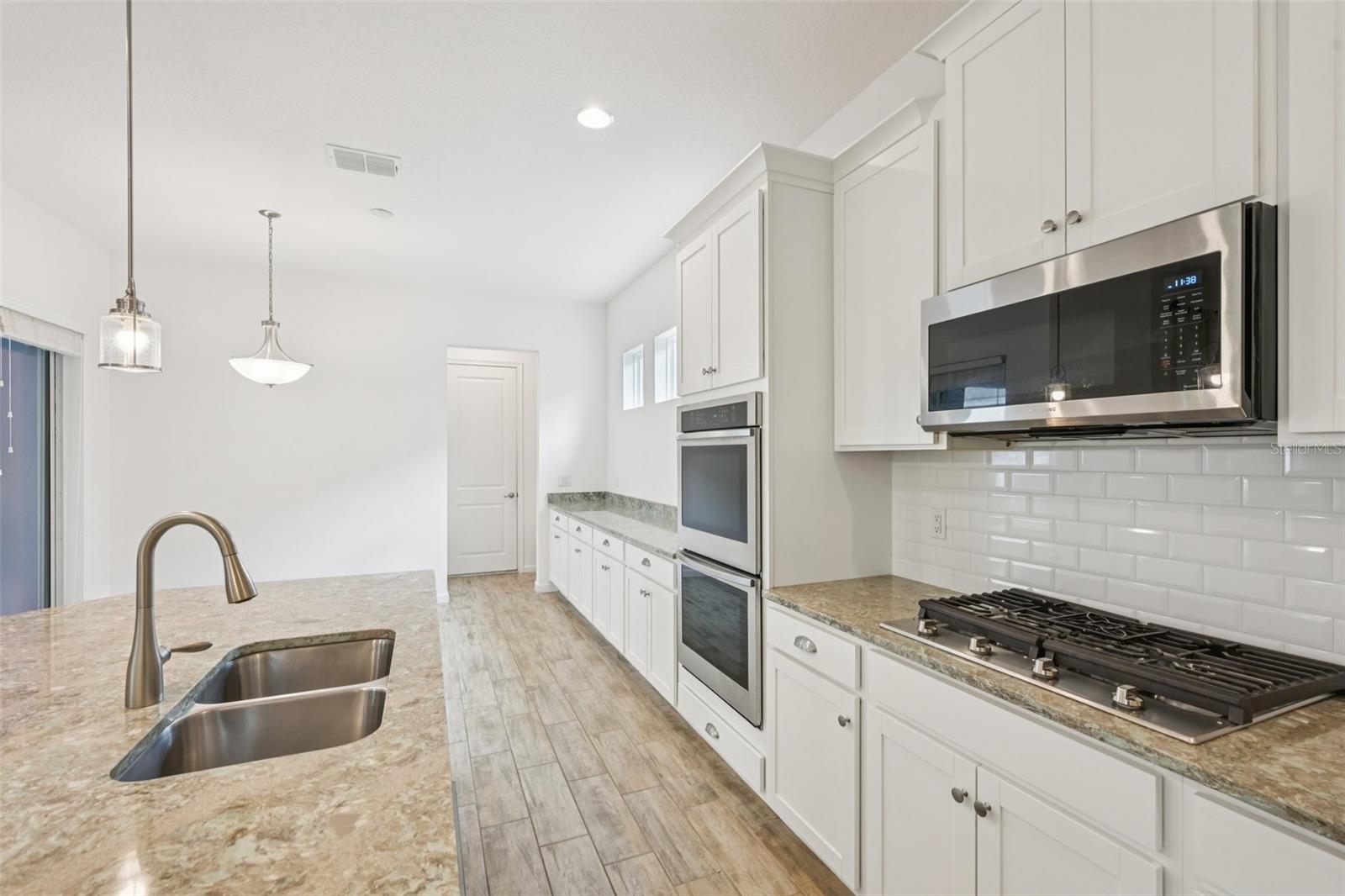 806 WINTERSIDE DR, APOLLO BEACH, FL, 33572