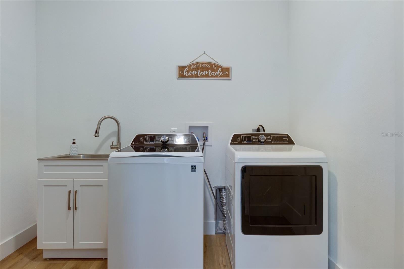 1542 SARETA TER, NORTH PORT, FL, 34286