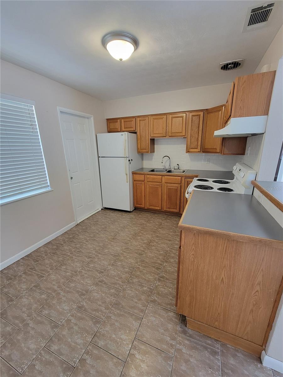 250 37TH ST N, ST PETERSBURG, FL, 33713
