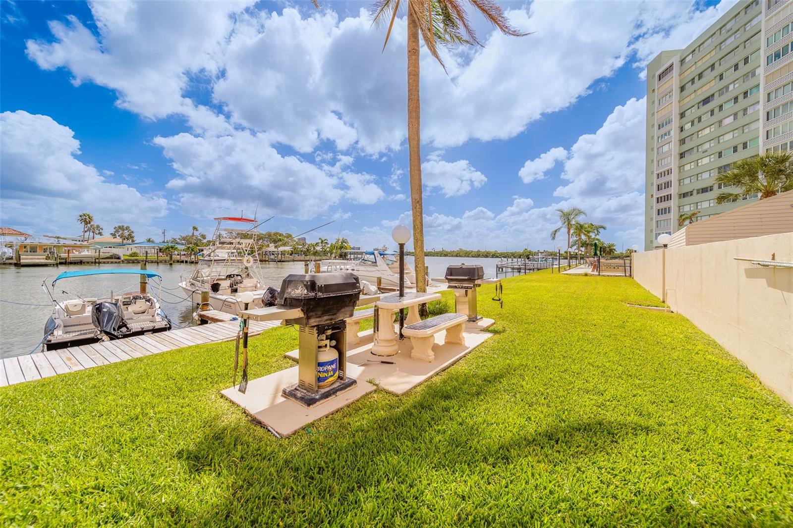 51 ISLAND WAY #101, CLEARWATER BEACH, FL, 33767