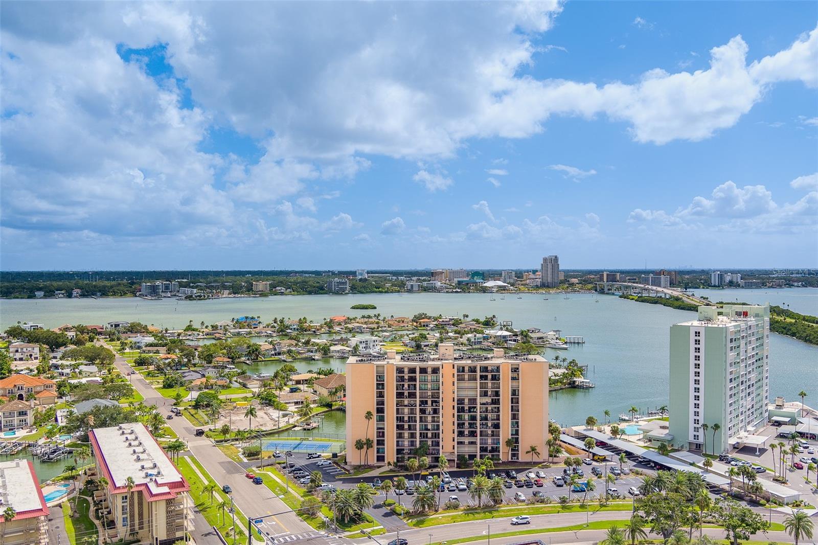 51 ISLAND WAY #101, CLEARWATER BEACH, FL, 33767