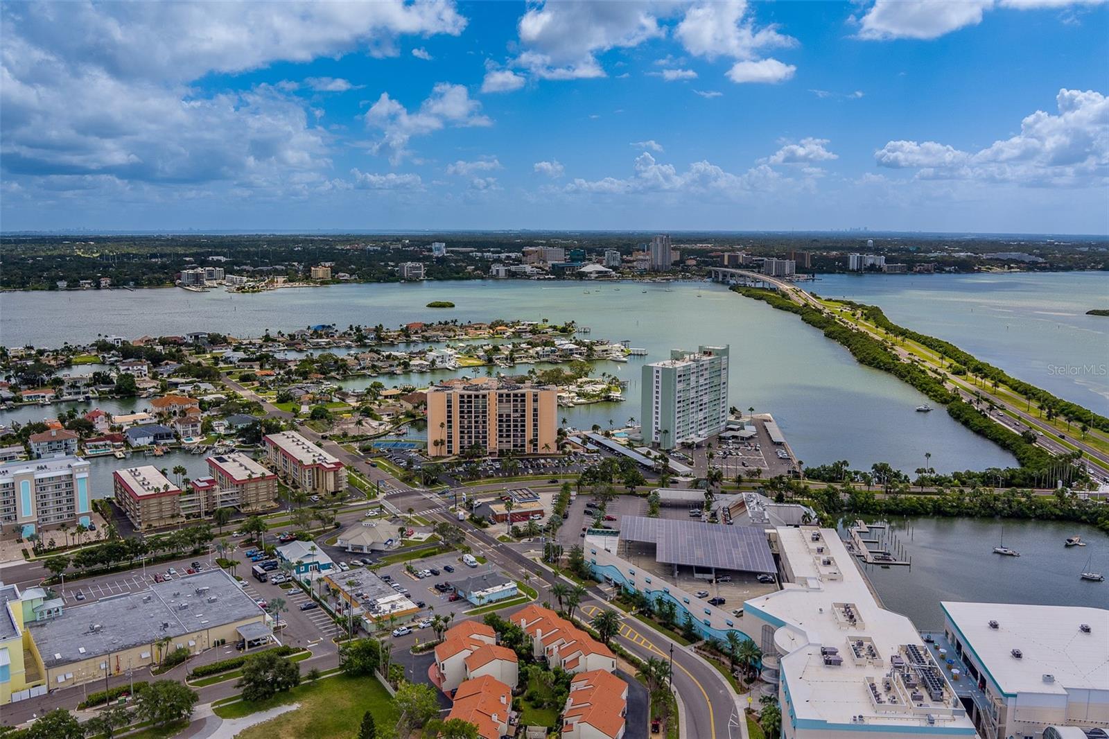 51 ISLAND WAY #101, CLEARWATER BEACH, FL, 33767