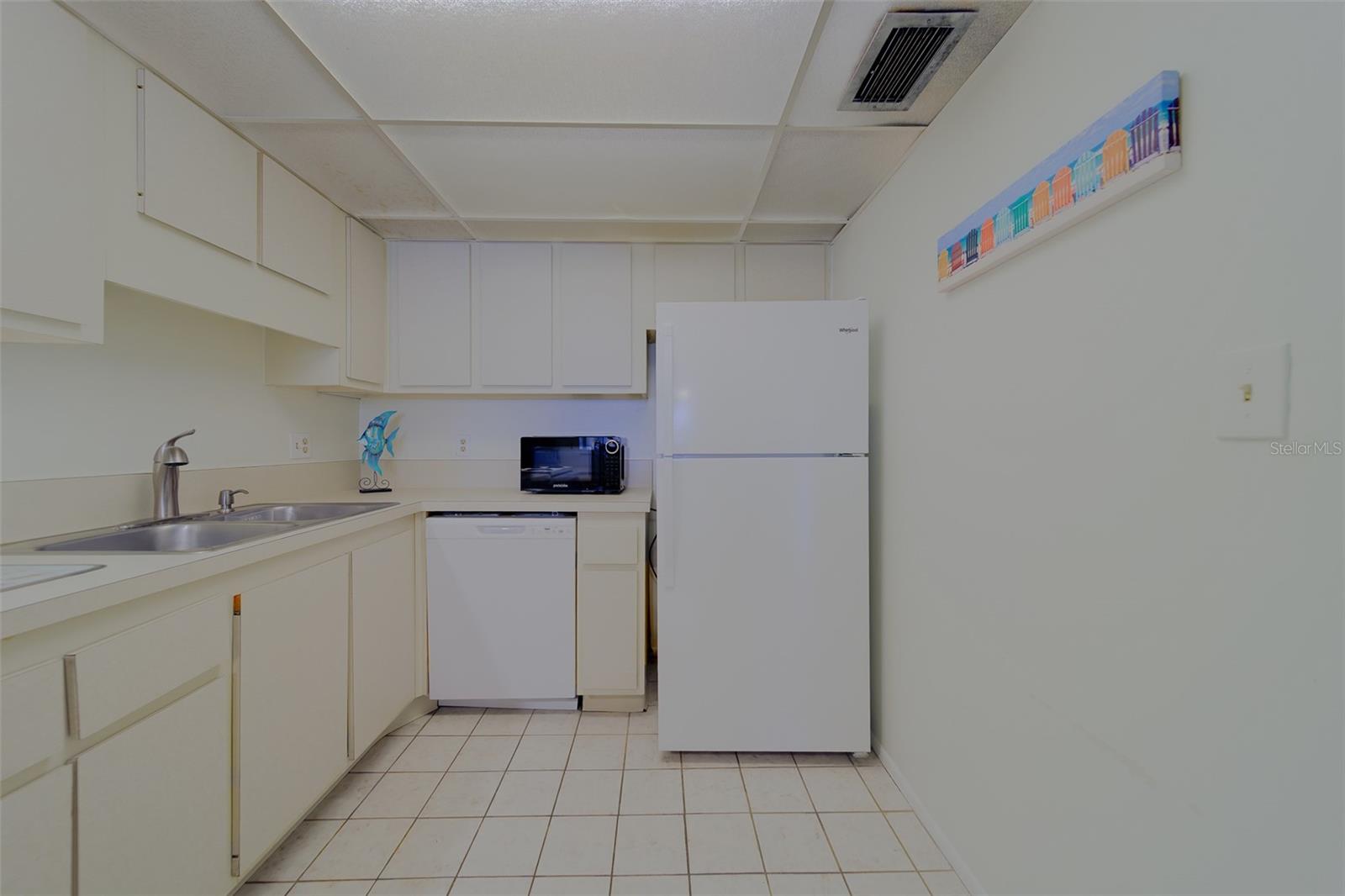 51 ISLAND WAY #101, CLEARWATER BEACH, FL, 33767