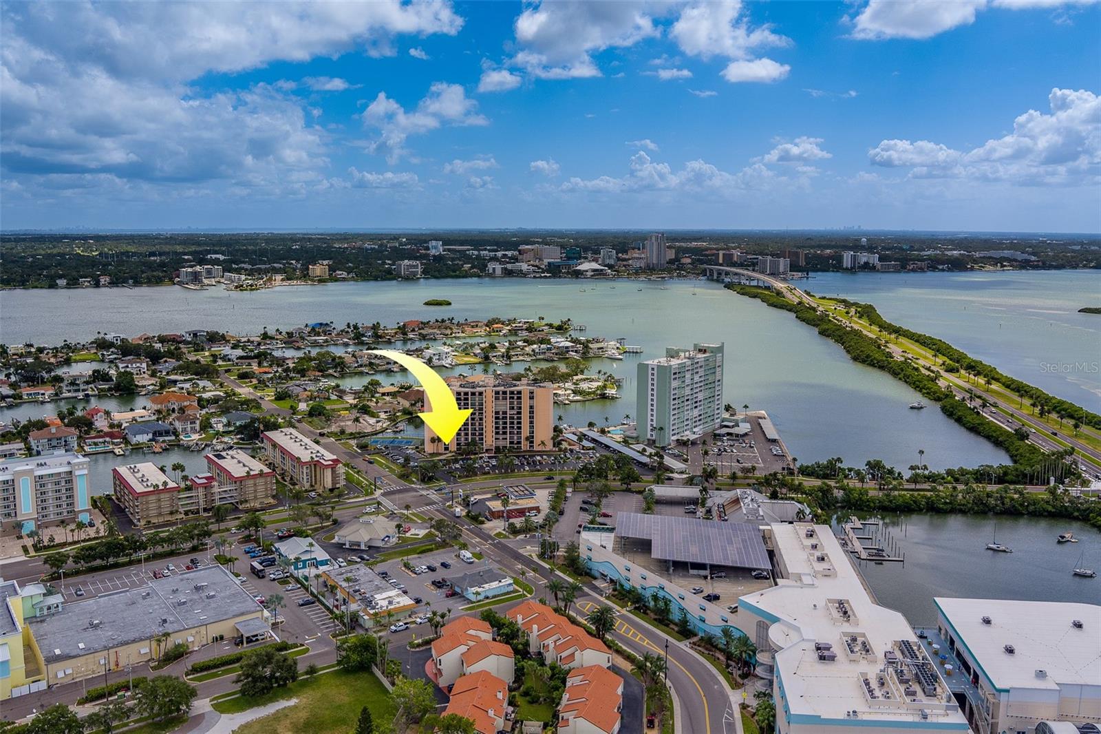 51 ISLAND WAY #101, CLEARWATER BEACH, FL, 33767