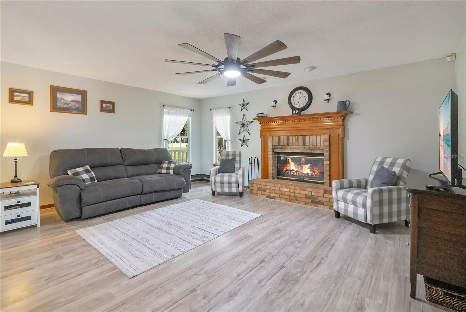 211 SPRING HOLLOW BLVD, APOPKA, FL, 32712