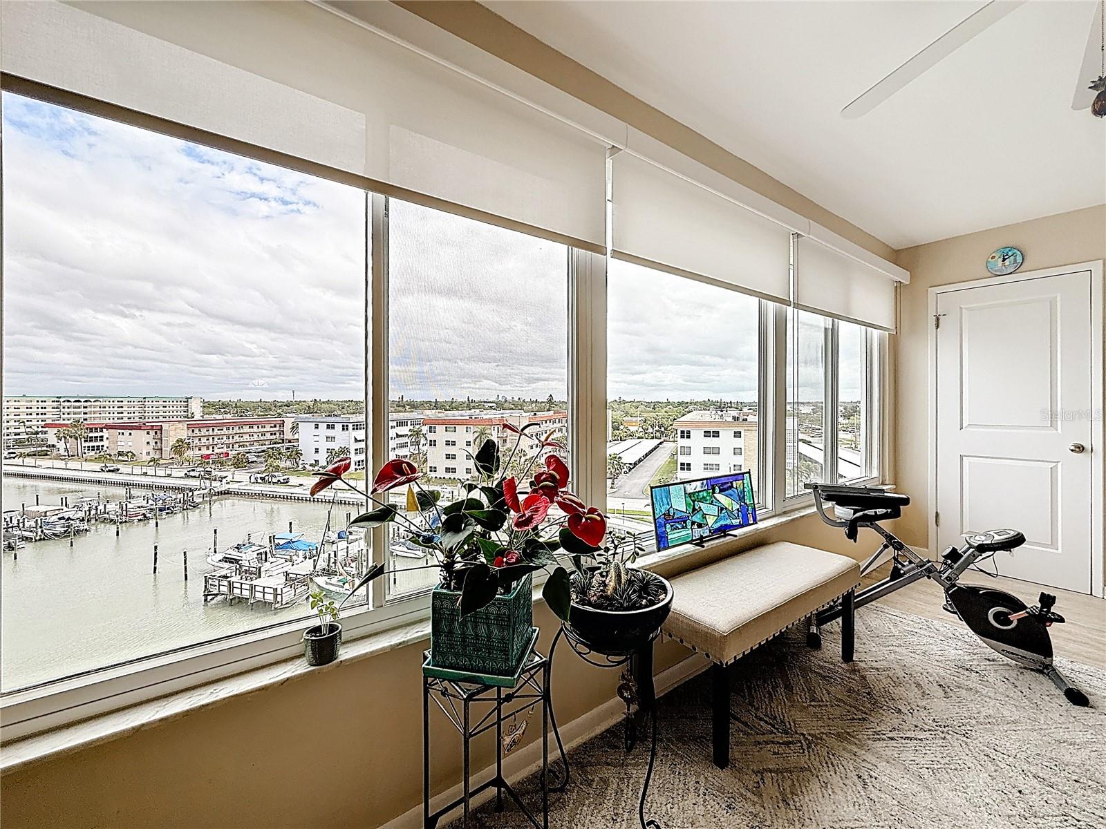 5925 SHORE BLVD S #611, GULFPORT, FL, 33707