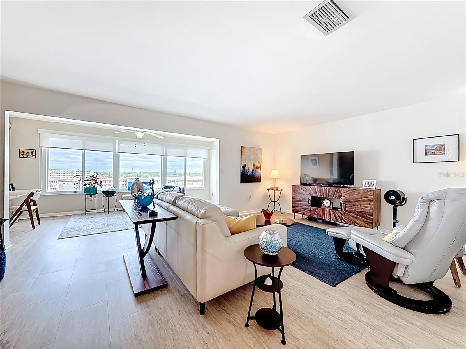 5925 SHORE BLVD S #611, GULFPORT, FL, 33707