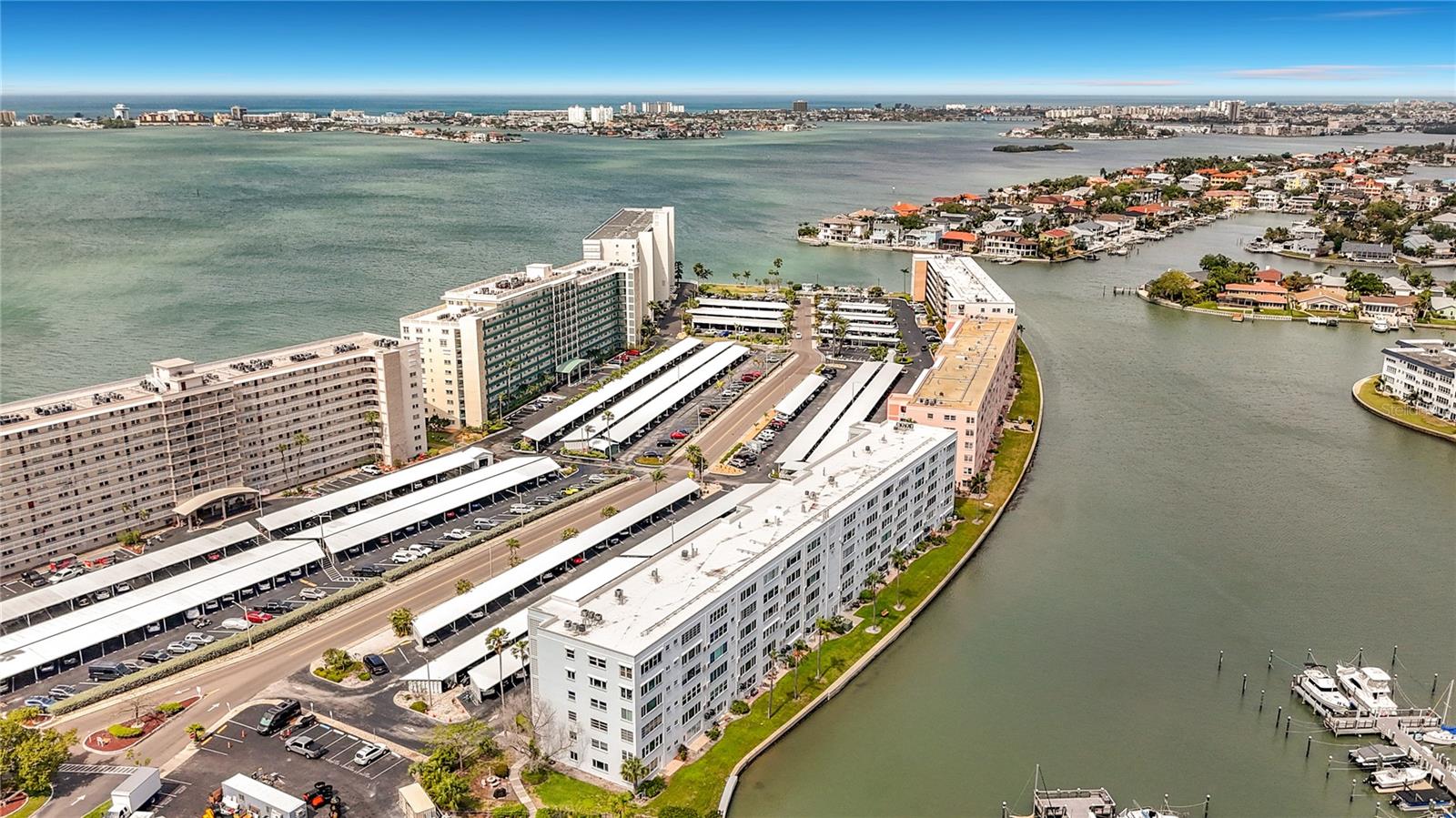 5925 SHORE BLVD S #611, GULFPORT, FL, 33707