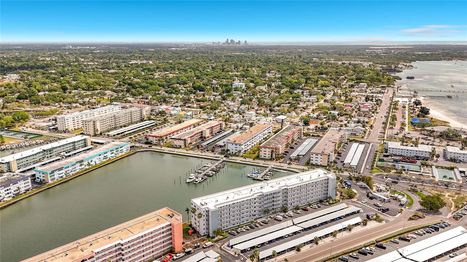 5925 SHORE BLVD S #611, GULFPORT, FL, 33707