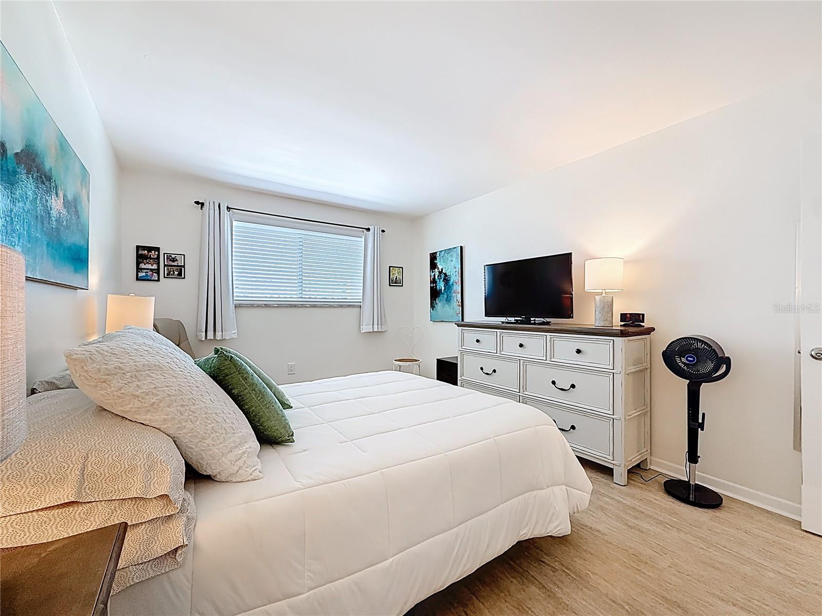 5925 SHORE BLVD S #611, GULFPORT, FL, 33707