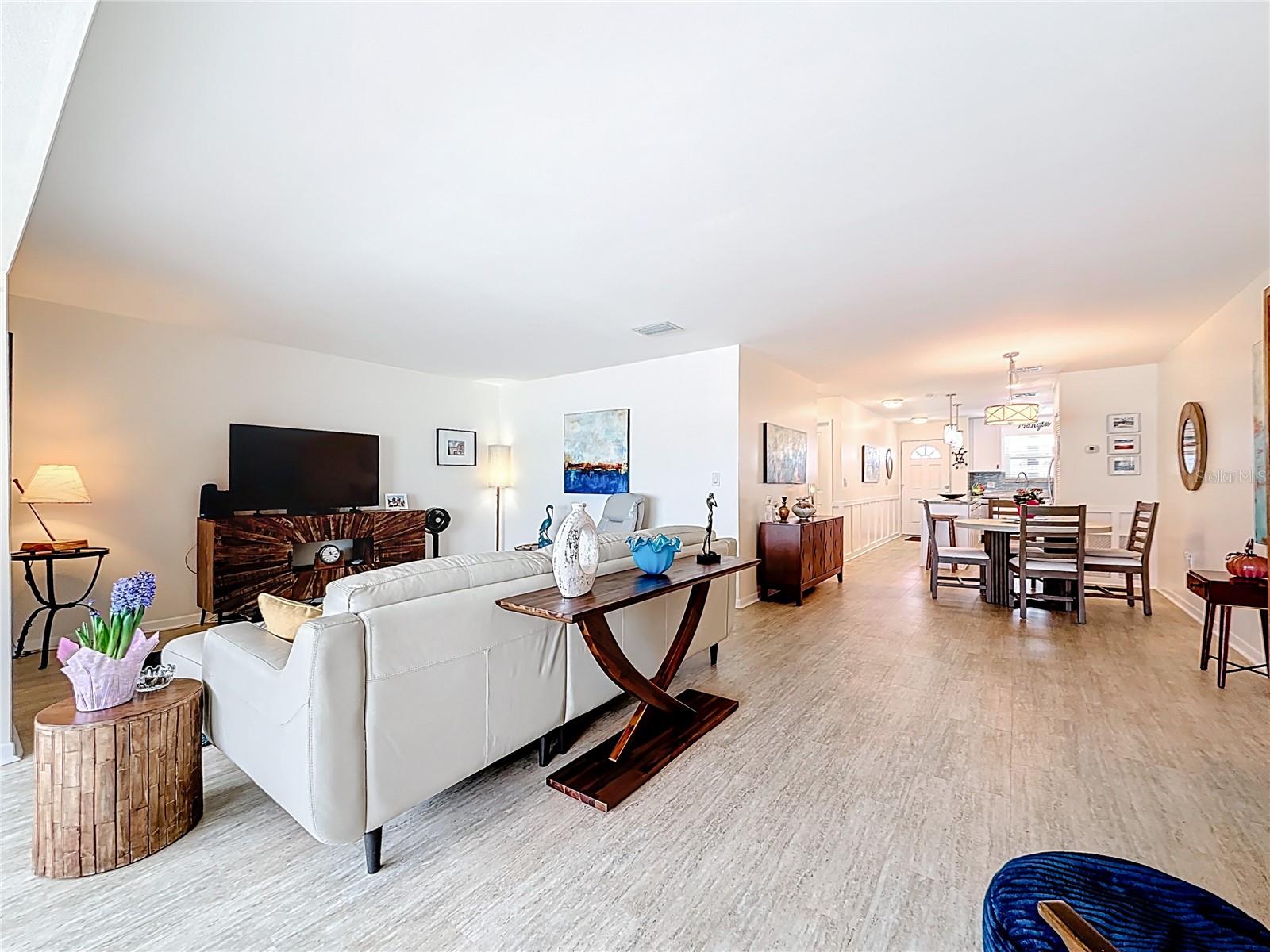 5925 SHORE BLVD S #611, GULFPORT, FL, 33707