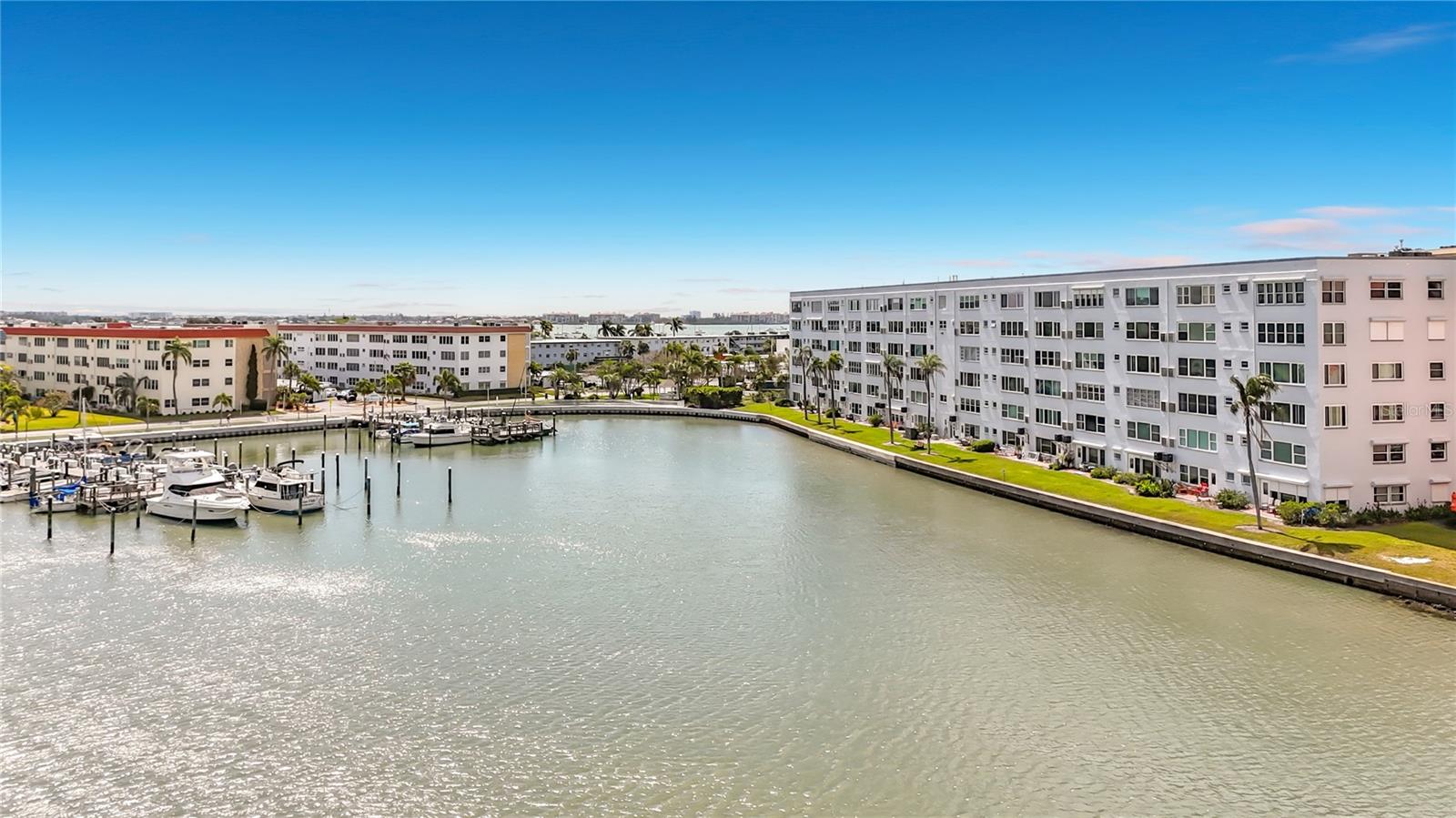 5925 SHORE BLVD S #611, GULFPORT, FL, 33707