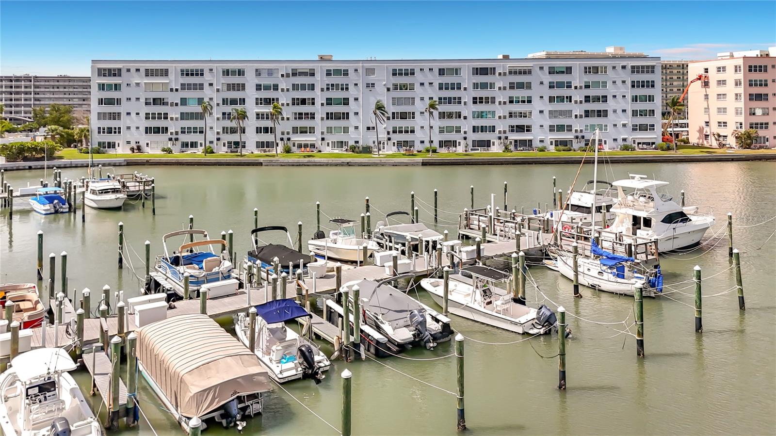 5925 SHORE BLVD S #611, GULFPORT, FL, 33707