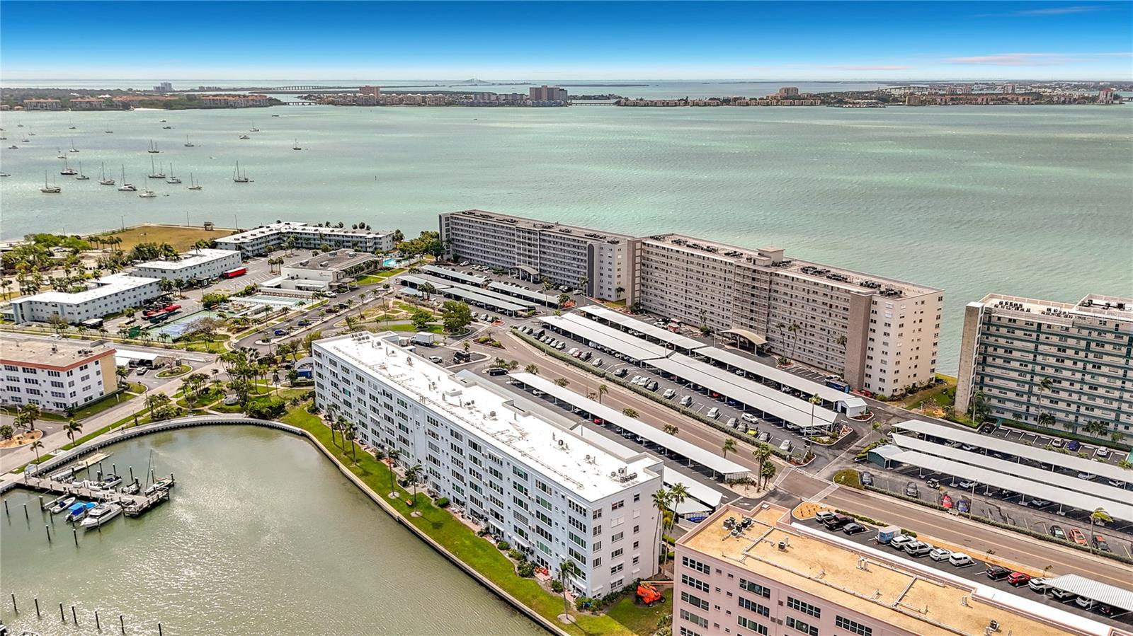 5925 SHORE BLVD S #611, GULFPORT, FL, 33707