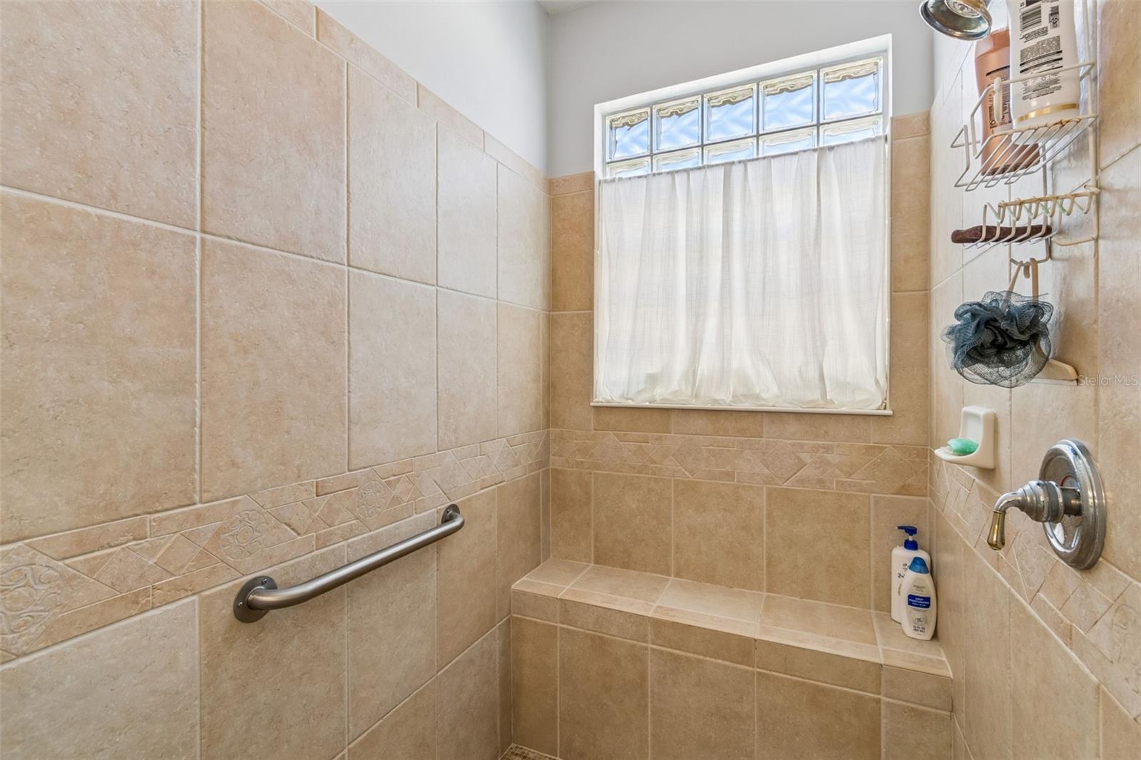 376 INDIAN WELLS AVE, POINCIANA, FL, 34759