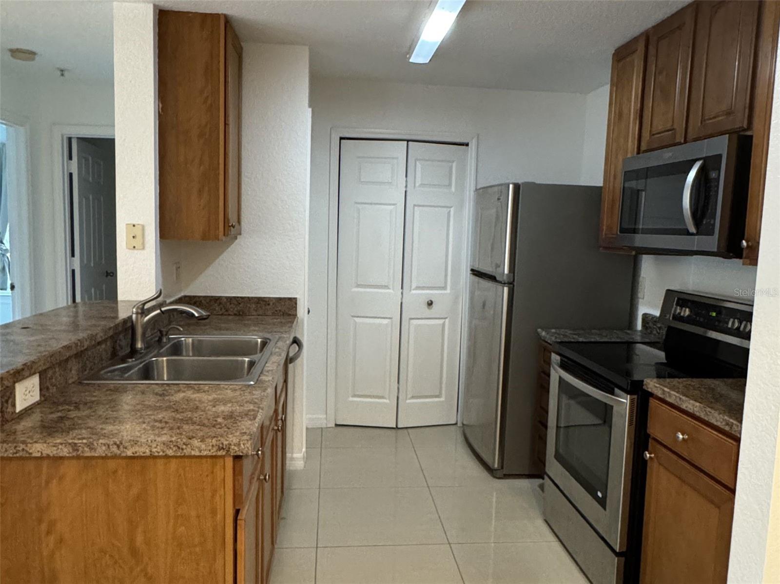 5483 VINELAND RD #10201, ORLANDO, FL, 32811