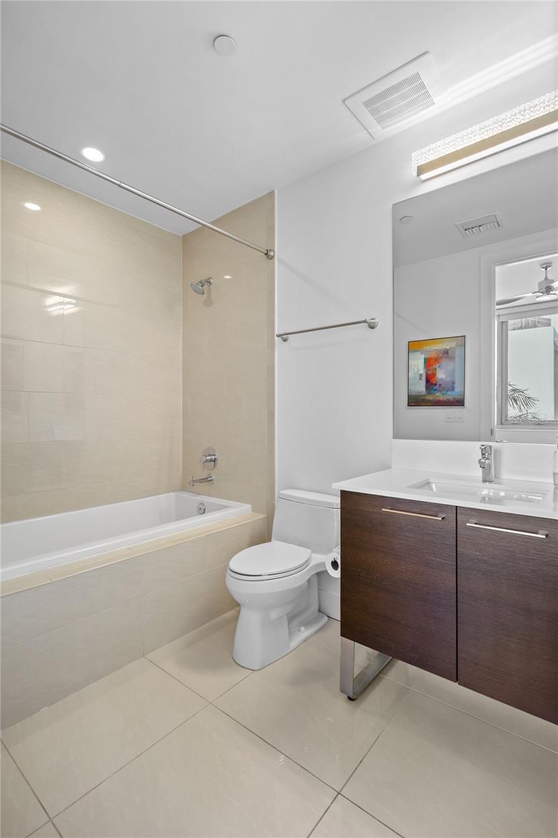 1155 N GULFSTREAM AVE #306, SARASOTA, FL, 34236