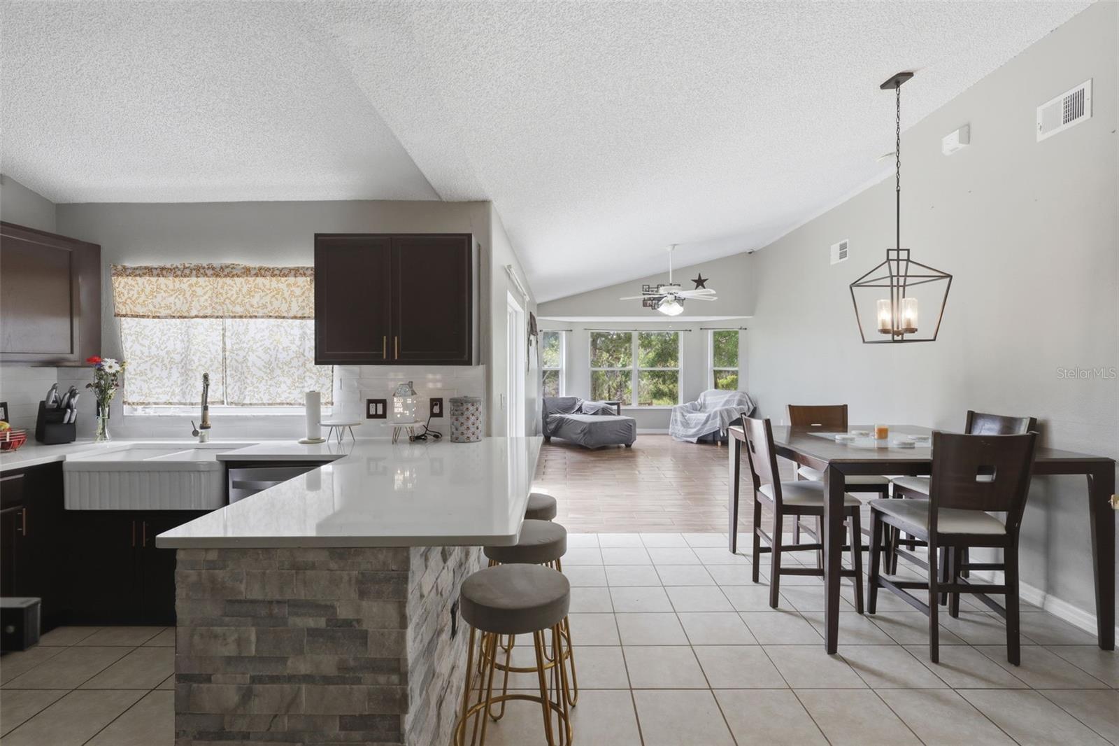 1648 GREGORY DR, DELTONA, FL, 32738