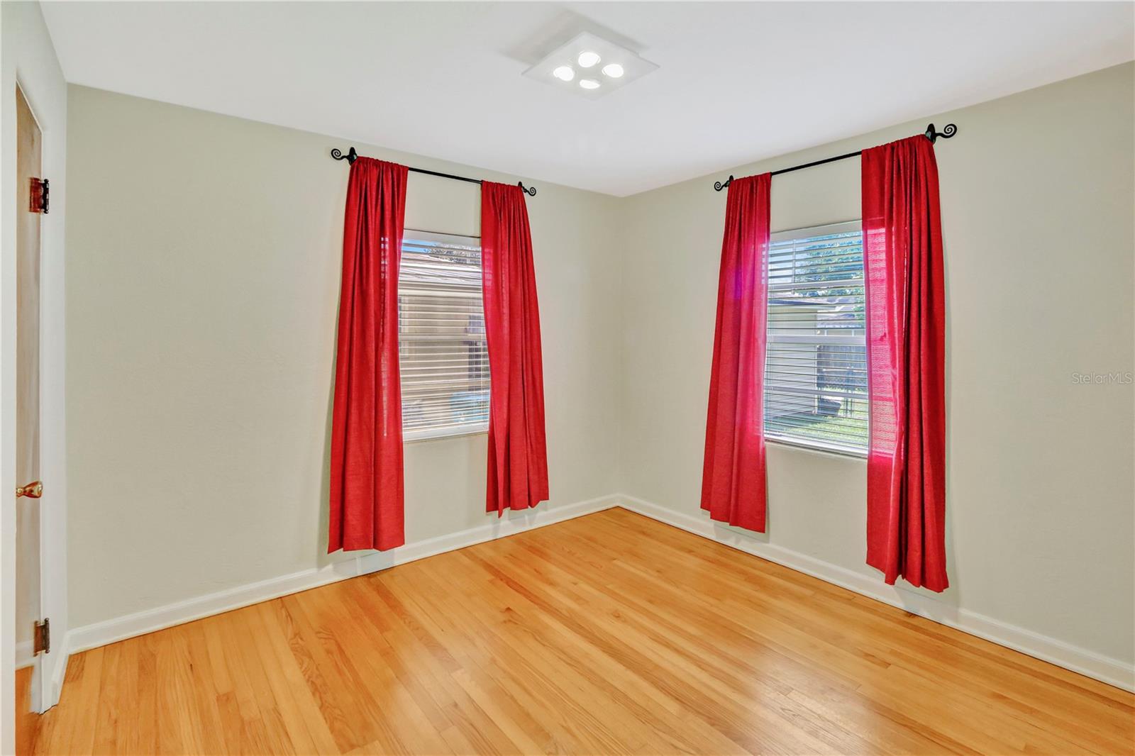 1016 W SMITH ST, ORLANDO, FL, 32804