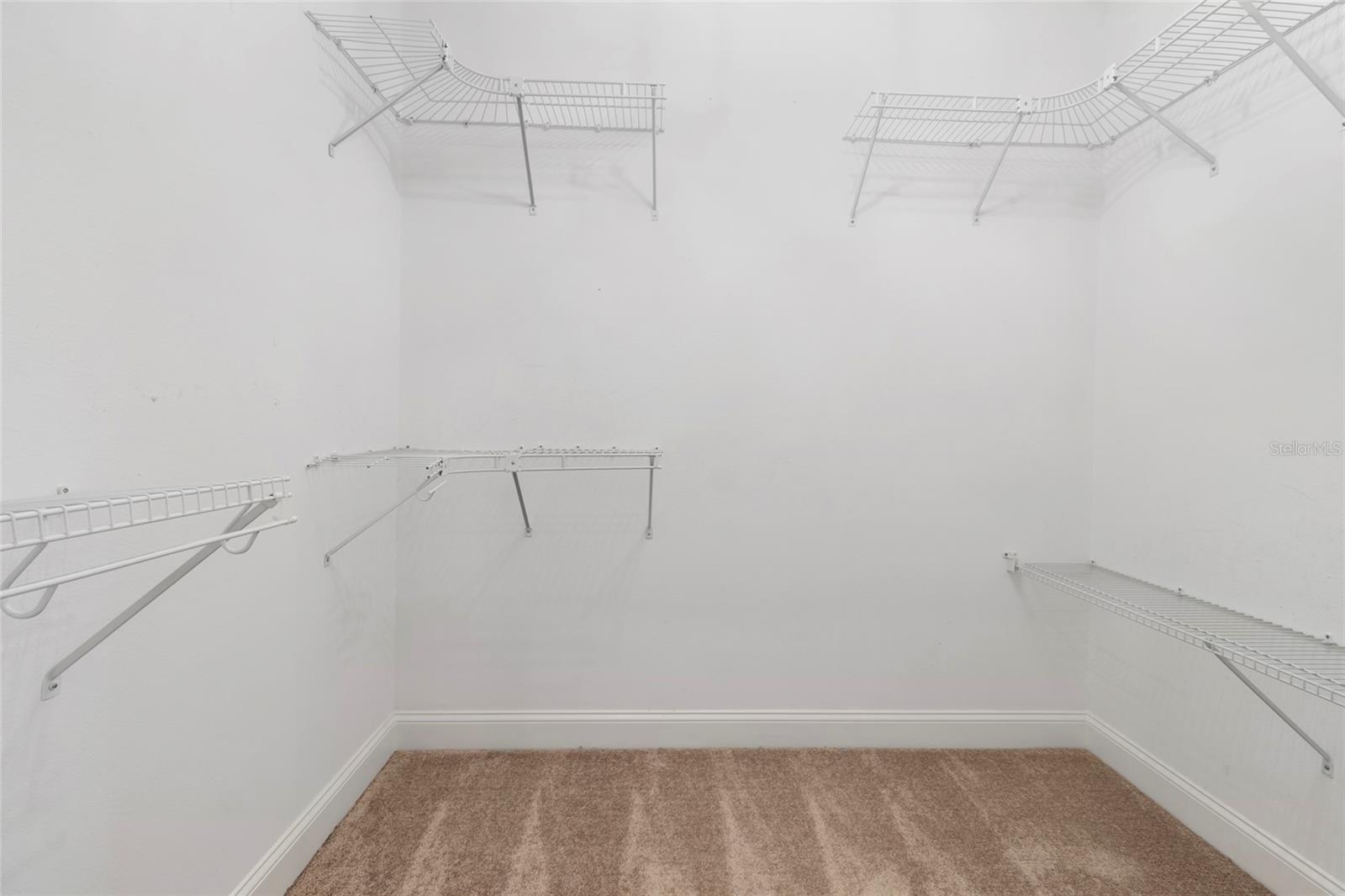 1215 LAKESHORE DR, EUSTIS, FL, 32726