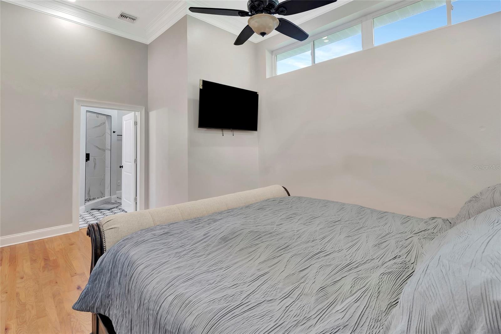 1215 LAKESHORE DR, EUSTIS, FL, 32726