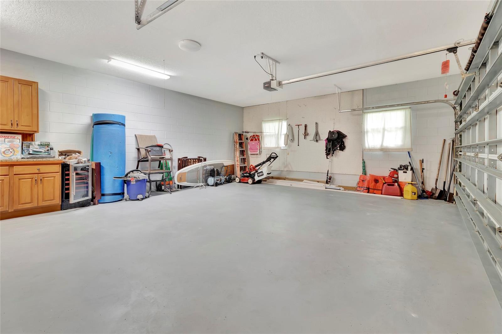 1215 LAKESHORE DR, EUSTIS, FL, 32726