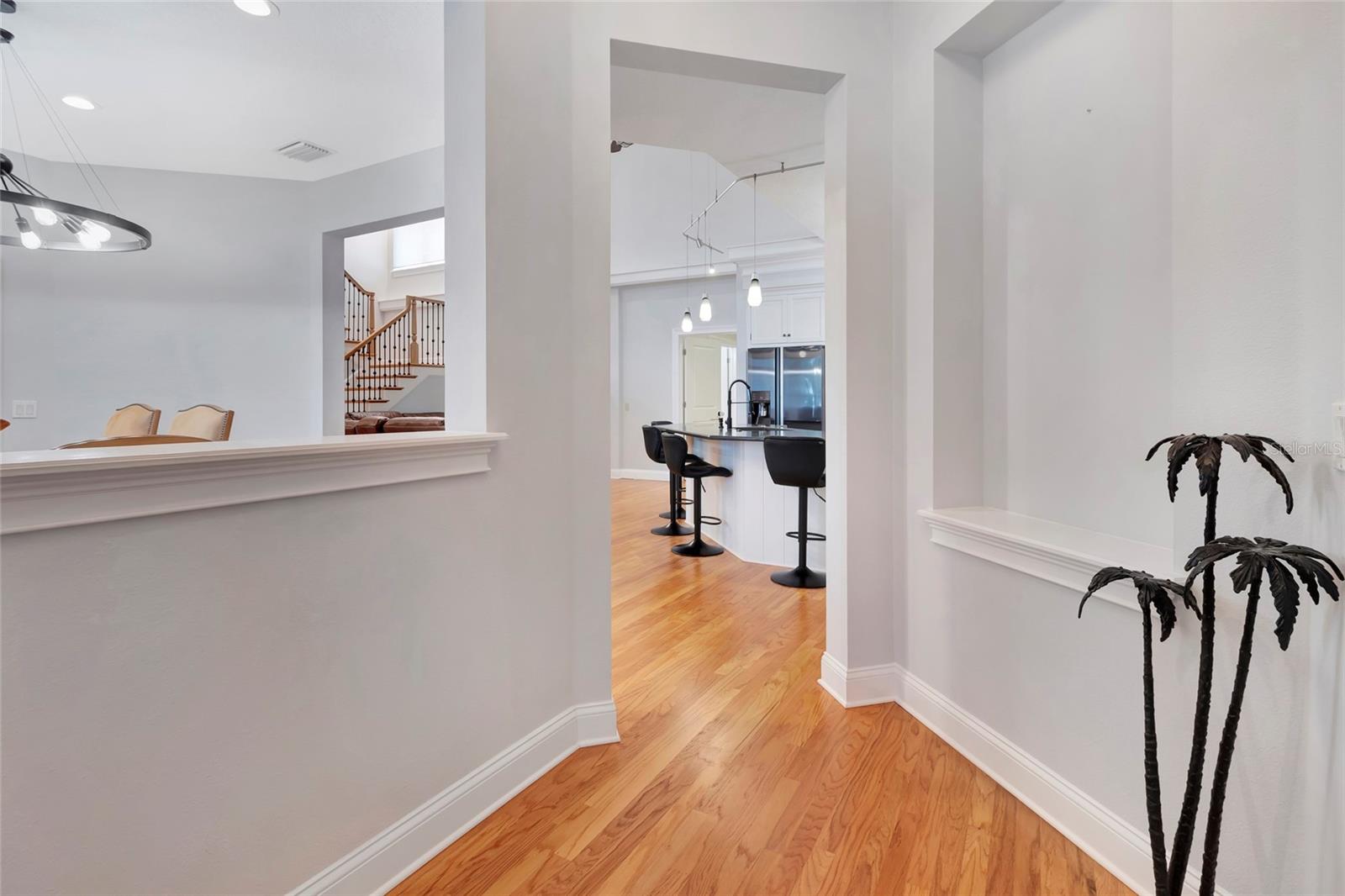 1215 LAKESHORE DR, EUSTIS, FL, 32726