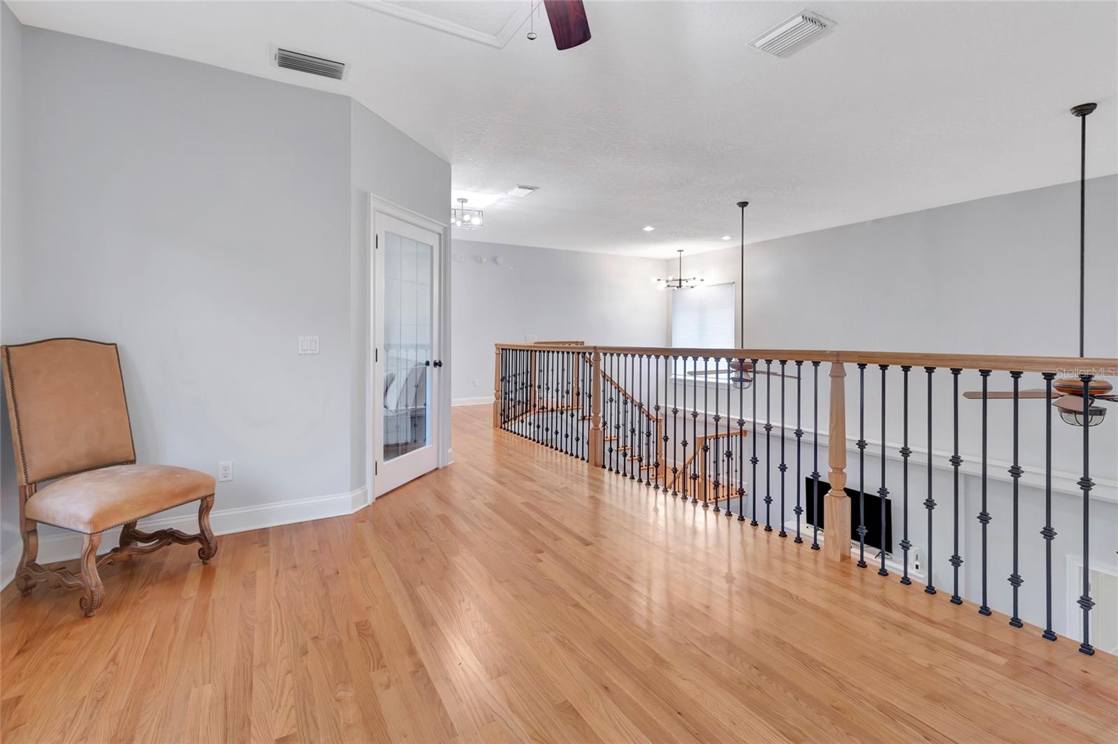 1215 LAKESHORE DR, EUSTIS, FL, 32726